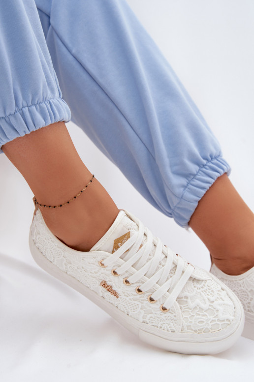 sieviešu puszābaki ar mežģīnēm Lee Cooper LCIN-26-02-4060 baltas krāsas