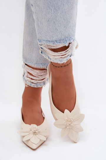 Sieviešu basenes ar platiem papēžiemDekoracyjnym Puķe Ziloņkaula krāsas Telivette 2