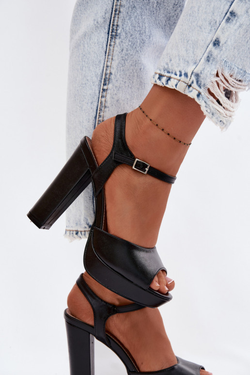 Sieviešu basenes Uz augstiem papēžiem Post melnas krāsas Nelissey