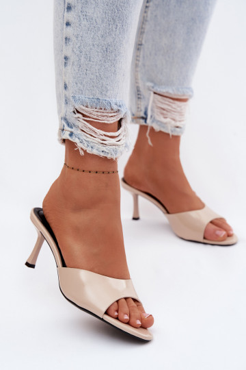 Laque ČībasImitacji Skóry ar papēdi smilšu krāsas Melissea