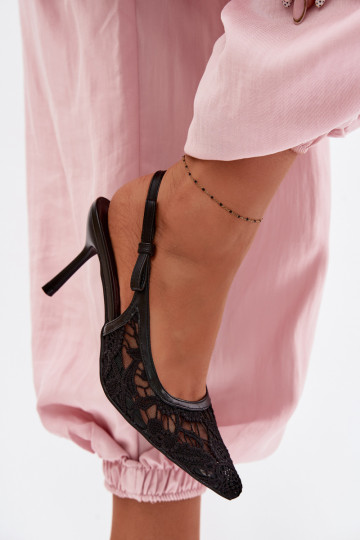 Sieviešu basenes ar papēdi ar mežģīnēm melnas krāsas Pelivelle