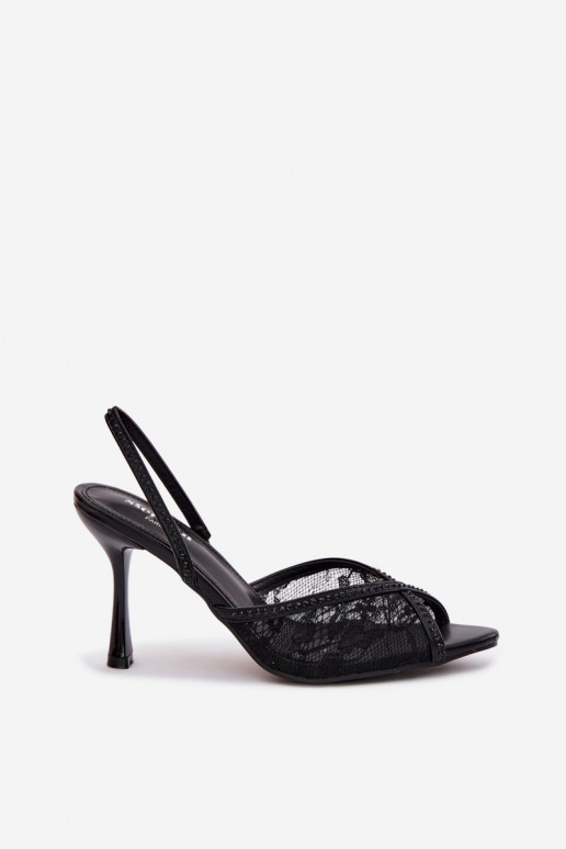 Sieviešu basenes ar papēdi ar mežģīnēm I Zdobieniem melnas krāsas Melivelle