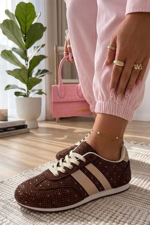 Brūni sporta apavi ar cirkonu...