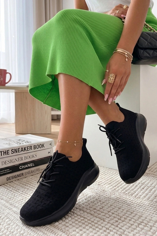 Melnas viegls caurspīdīgs sporta...