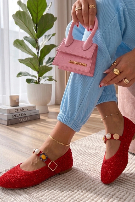 Sarkanas balerīnas ar dekoratīvu...