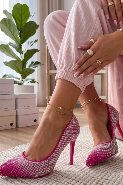 Rozā augstpapēžu kurpes ar cirkoniem...