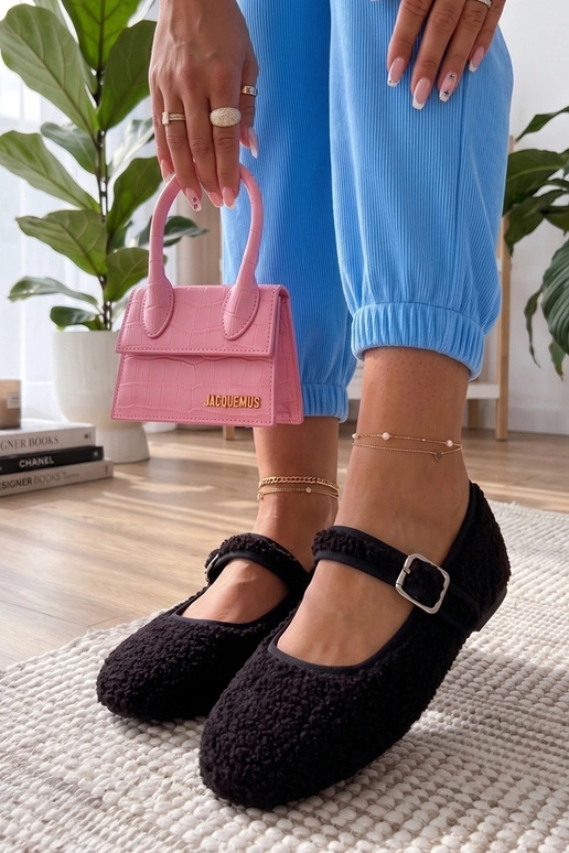 Melnas kažokādas balerīnas ar...