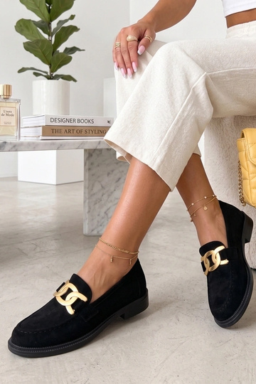 Melnās mokasīnas ar... 2