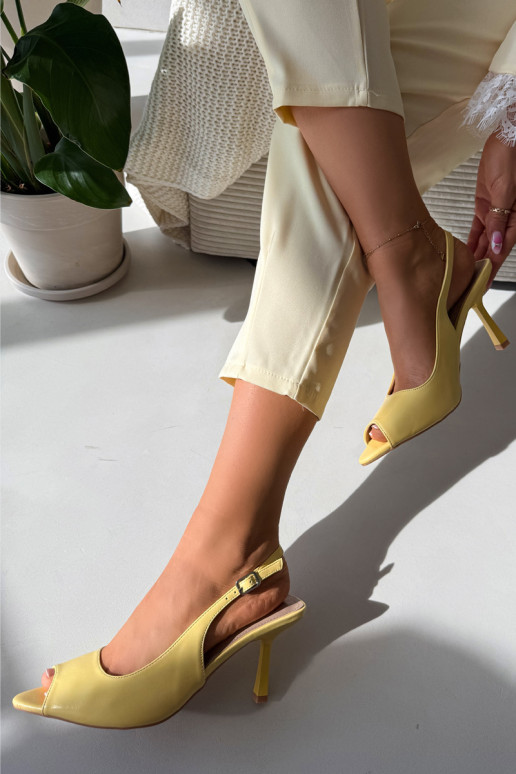 Sieviešu basu kurpes ar plāniem papēžiem dzeltenas Sevina