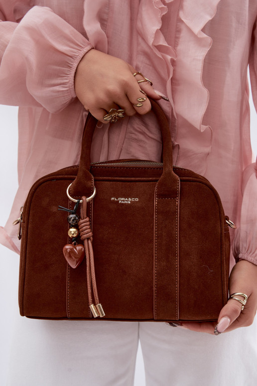 Soma Typu Bagāžnieks Eko zamšādaoInaBrelokiem brūnas krāsas Sorielle