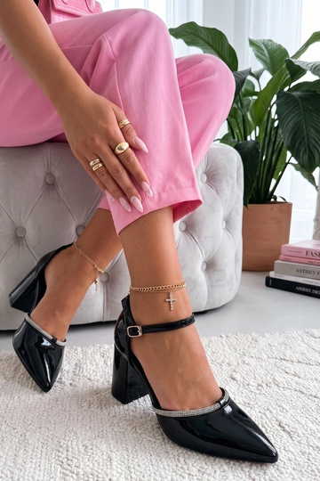 Melni lakoti loafers ar...