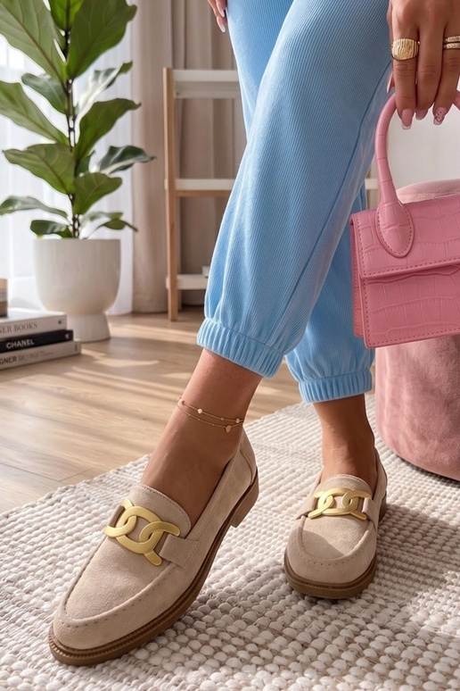 Smilšu krāsas mokasīni ar dekoratīvu...