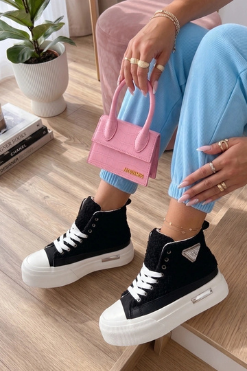 Melni sporta apavi ar... 2