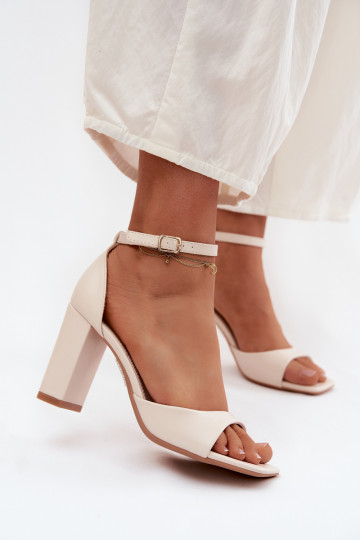 Sieviešu basenesImitacji Skóry Ziloņkaula krāsas Melvra