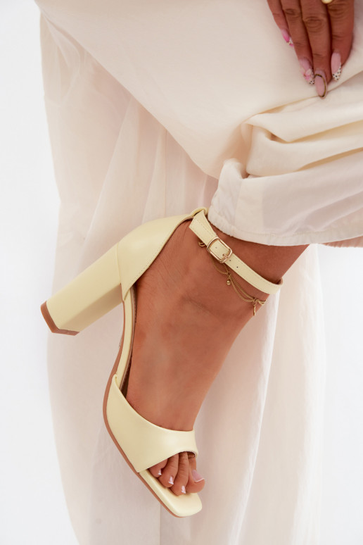 Sieviešu basenesImitacji Skóry Dzelteni Melvra