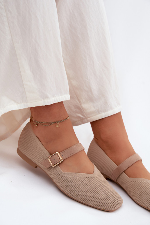 BalerīnasSvītraini apavigo Tā irteriālsu Pasek ar sprādzēm smilšu krāsas Calvra