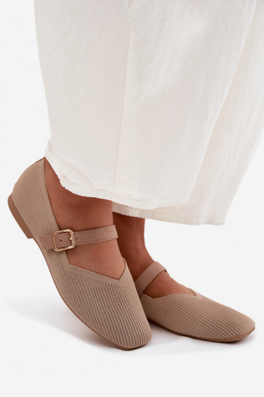 BalerīnasSvītraini apavigo Tā irteriālsu Pasek ar sprādzēm smilšu krāsas Calvra