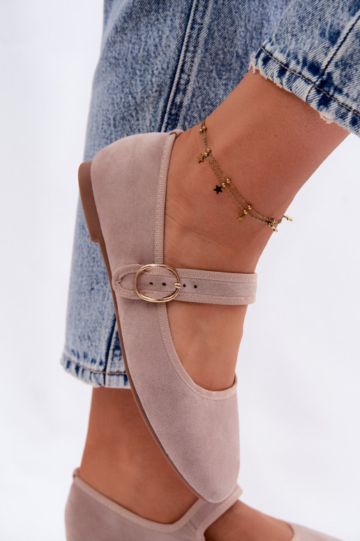 Kelisa balerīnas ar siksniņām un zelta aksesuāriem smilšu krāsā