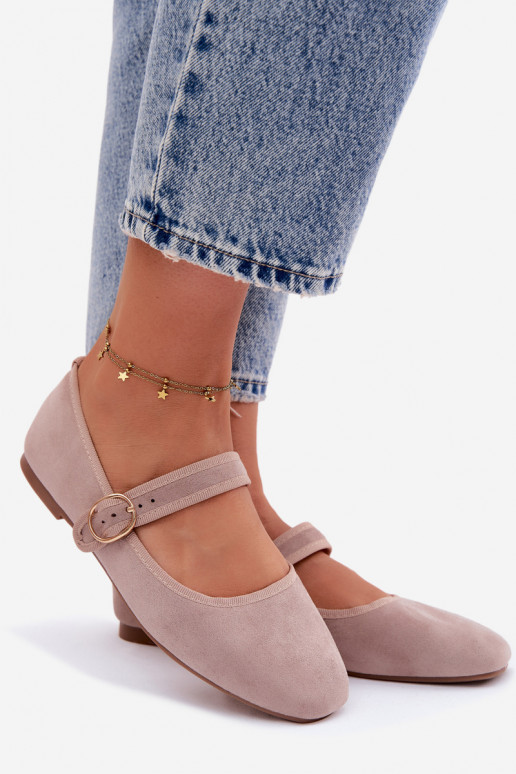 Kelisa balerīnas ar siksniņām un zelta aksesuāriem smilšu krāsā