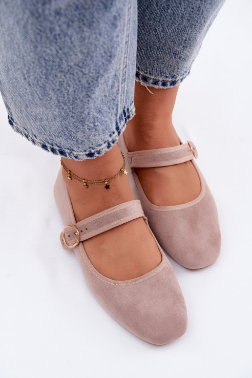 Kelisa balerīnas ar siksniņām un zelta aksesuāriem smilšu krāsā