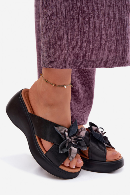 Čibas no dabīgas ādas ar platformu Ar greznu Puķe Vinceza 41511 melnas krāsas