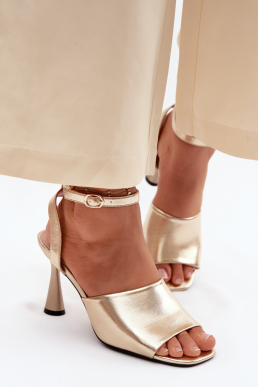 Sieviešu basenes ar papēdi Vinceza 62297 Zelta krāsas