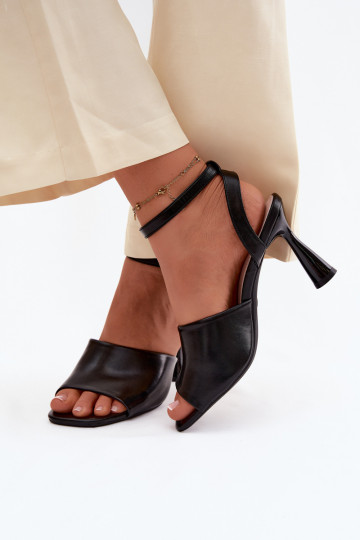 Sieviešu basenes ar papēdi Vinceza 62297 melnas krāsas