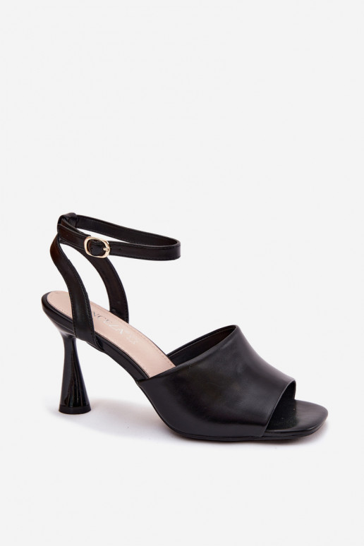 Sieviešu basenes ar papēdi Vinceza 62297 melnas krāsas