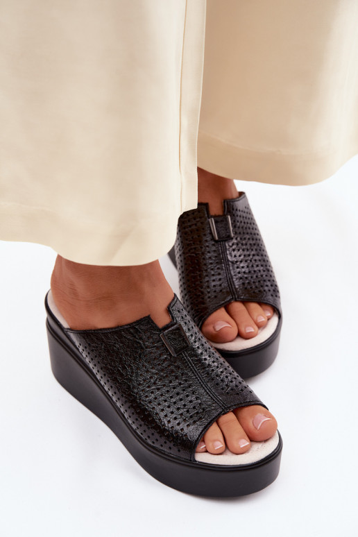 sieviešu čībasIeslēgtsturalnej Skóry ar platformu Vinceza 95392 melnas krāsas