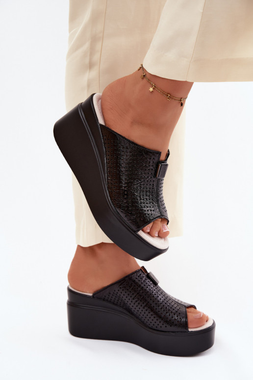 sieviešu čībasIeslēgtsturalnej Skóry ar platformu Vinceza 95392 melnas krāsas