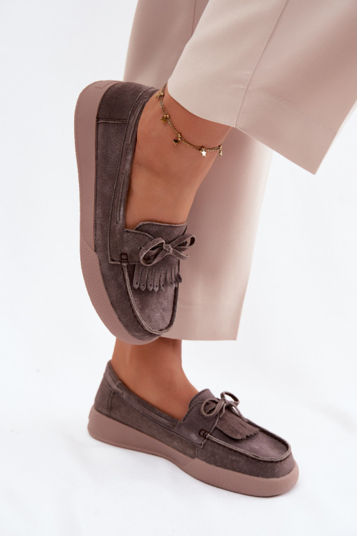 sieviešu mokasīniIeslēgtsturalnego zamšādasu ar bantītēm Un bārkstis Vinceza 93223 brūnas krāsas