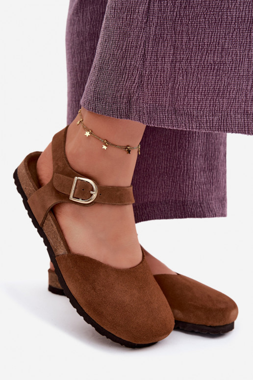 Āda Zamšādas basenesZakrytymi Palcami Tā irciejka H7365-02 brūnas krāsas