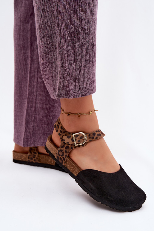 Āda Zamšādas basenesZakrytymi Palcami Tā irciejka H7365-01 melnas krāsas