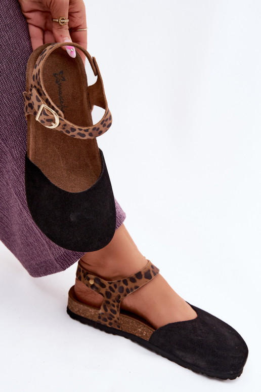 Āda Zamšādas basenesZakrytymi Palcami Tā irciejka H7365-01 melnas krāsas