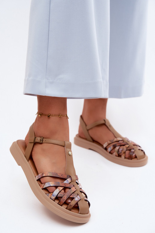 Āda līdzenas zoles basenes Ar svītrām Tā irciejka K7442-04 smilšu krāsas