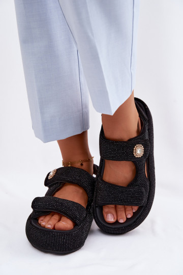 Dekorētas Sieviešu basenes ar platformu GOE TT2N4102 melnas krāsas 2