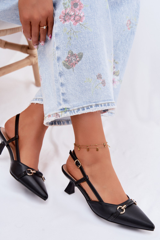 Sieviešu basenes ar papēdi Ze Szpiczastymi Noskami melnas krāsas Felessa