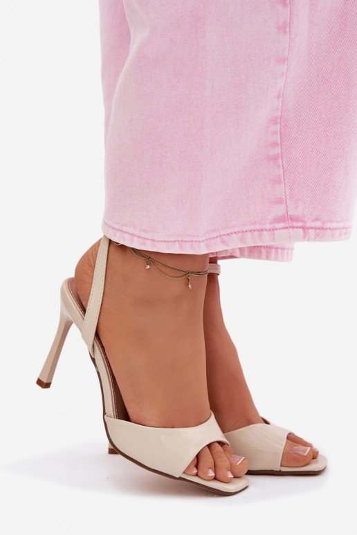 Sieviešu basenes ar papēdiImitacji Skóry smilšu krāsas Olissey