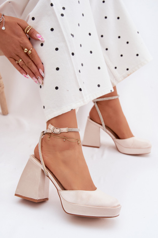 Sieviešu basenes Uz masīviem papēžiem Typu Słupek Pasek ar mirdzošiem spīdumiņiem Zelta krāsas Seraphina