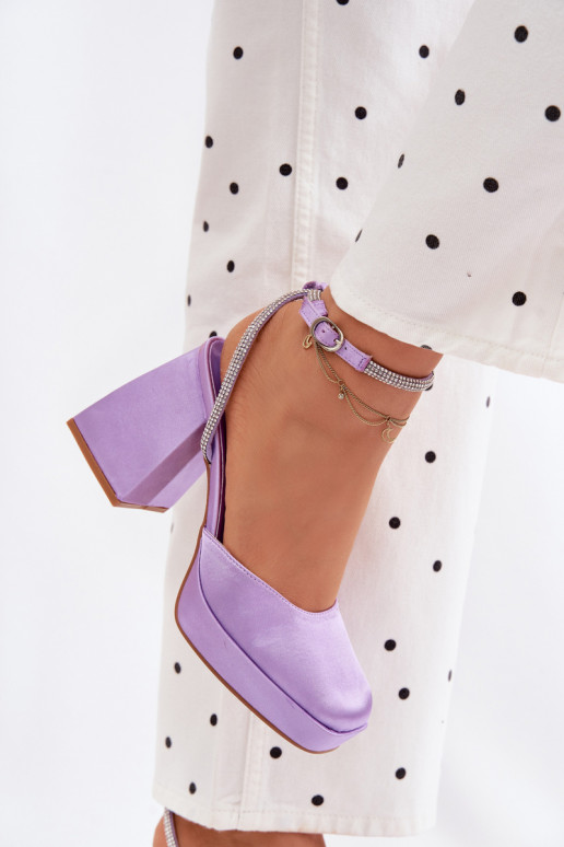 Sieviešu basenes Uz masīviem papēžiem Typu Słupek Pasek ar mirdzošiem spīdumiņiem Violeta krāsa Seraphina