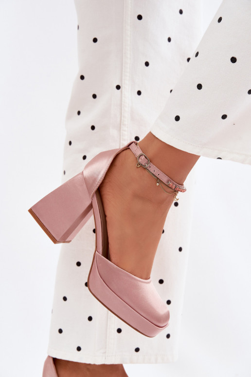 sandales ar papēdiSatynoInym INykończeniem Szampańskie Calistae