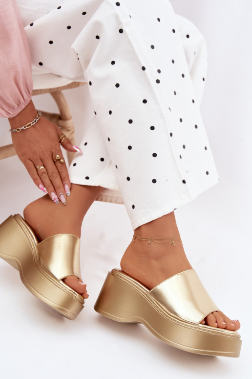 sieviešu čības ar platformu Zelta krāsas Virelia