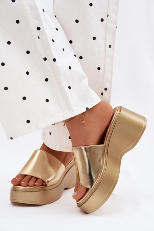 sieviešu čības ar platformu Zelta krāsas Virelia