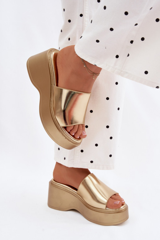 sieviešu čības ar platformu Zelta krāsas Virelia