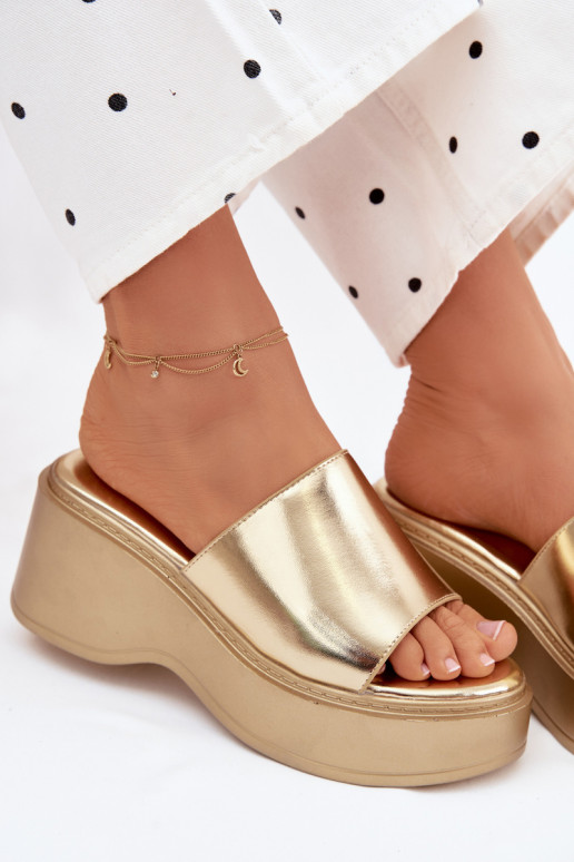 sieviešu čības ar platformu Zelta krāsas Virelia