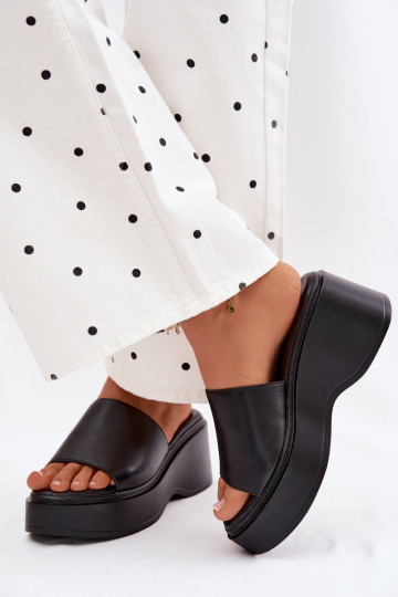 sieviešu čības ar platformu melnas krāsas Virelia 2