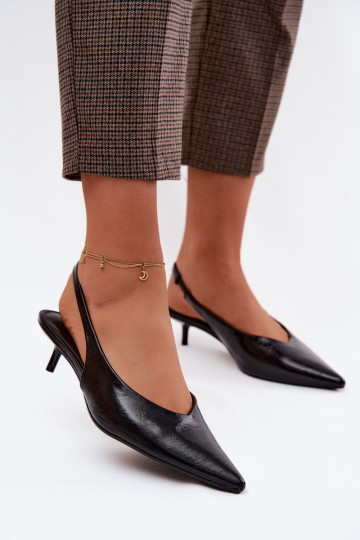 Lakotas basenesImitacji Skóry ar papēdi melnas krāsas Averelle 2