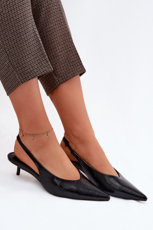 Lakotas basenesImitacji Skóry ar papēdi melnas krāsas Averelle