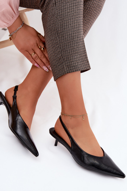 Lakotas basenesImitacji Skóry ar papēdi melnas krāsas Averelle