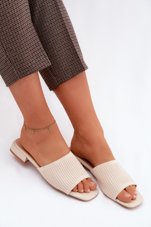 Auduma sieviešu čības ar platiem papēžiem Ziloņkaula krāsas Belissea